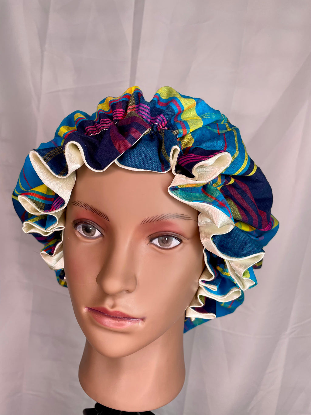 Bonnet en Satin Madras
